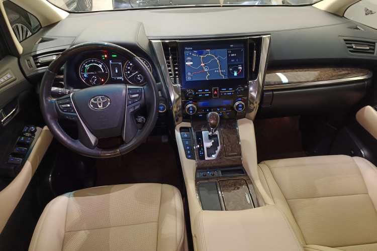 Toyota Alphard 2021 #10 Toyota Alphard 2021 car image #10