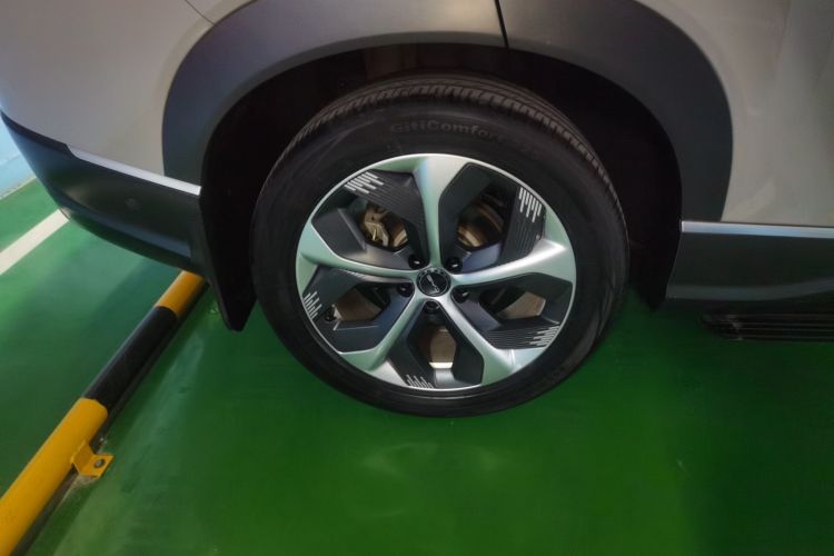 BYD Frigate 07 2023 #10 BYD Frigate 07 2023 car image #10