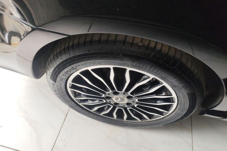 Mercedes-Benz V Class 2020 car image #10