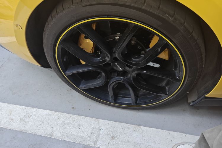 MI SU7 Ultra 2025 car image #10