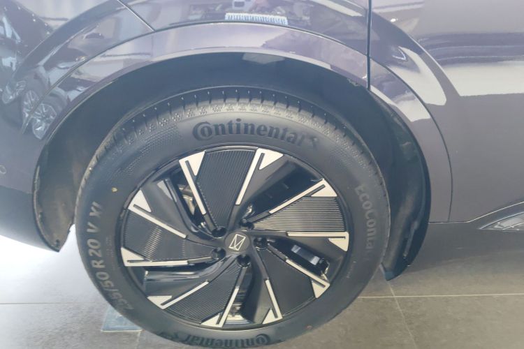 Avatr 07 2025 car image #10