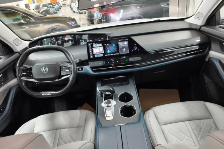 Changan UNI-K iDD 2023 #10 Changan UNI-K iDD 2023 car image #10