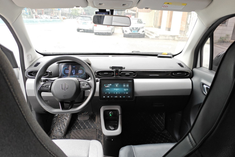 零跑汽车 零跑T03 2023 汽车图片 #10