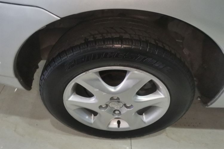 Toyota Corolla (Classic) 2015 immagine di auto #10