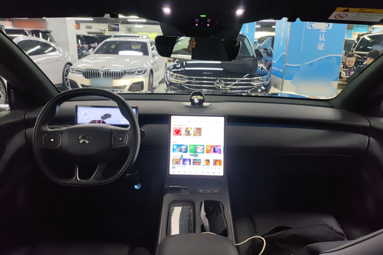NIO ET5 2024 #10 NIO ET5 2024 car image #10
