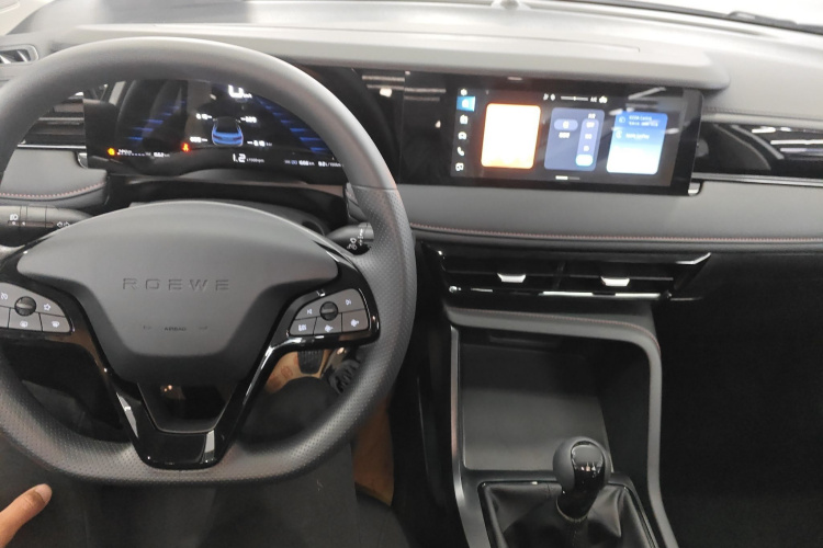 Roewe i5 2025 #10 Roewe i5 2025 car image #10