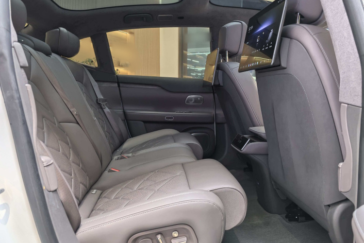 蔚来 蔚来ET7 2024 汽车图片 #10