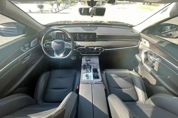 X70 PLUS 2021 #10 X70 PLUS 2021 car image #10