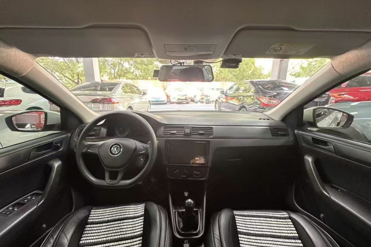 Santana 2019 #10 Santana 2019 immagine di auto #10