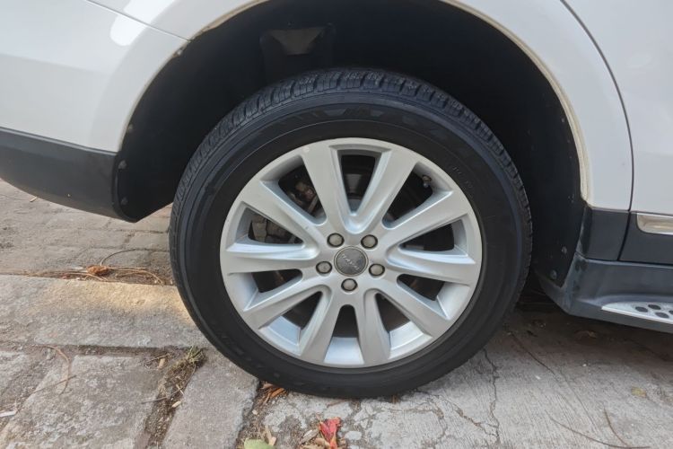 Haval H8 2015 #10 Haval H8 2015 car image #10