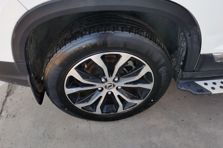 Forthing JOYEAR X5 2019 car image #10