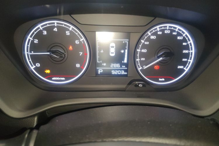 2022 immagine di auto #10