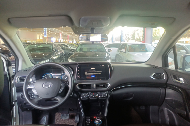 GAC ix4 2019 car image #10