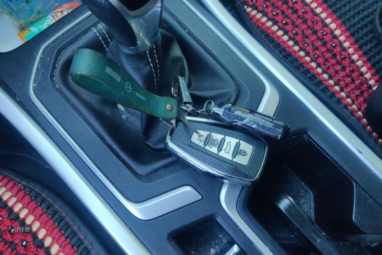 GEELY Vision X6 2021 car image #10