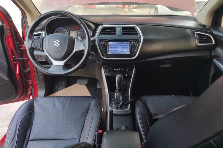 Suzuki S-Cross 2016 immagine di auto #10