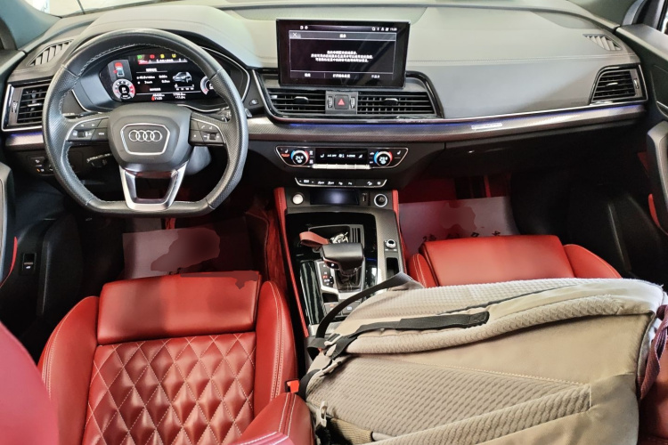 Audi Q5L Sportback 2021 car image #10