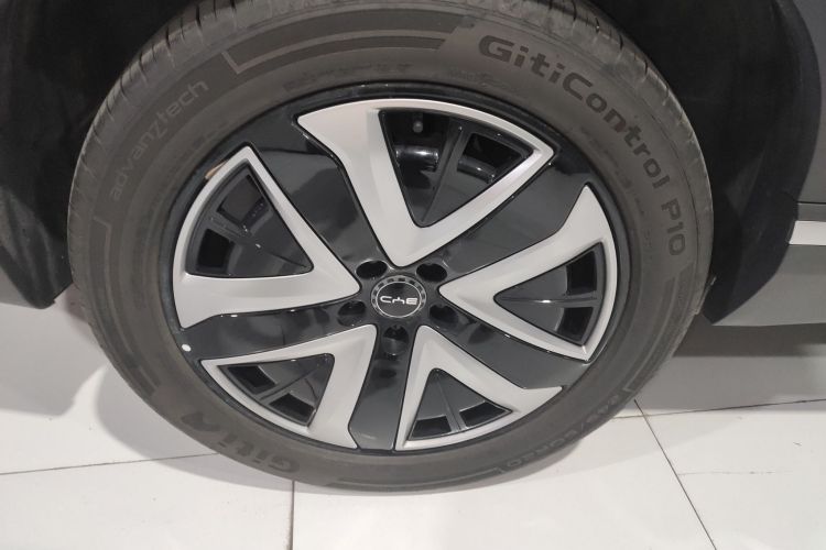 BYD Sea Lion 07 DM-i 2025 car image #10