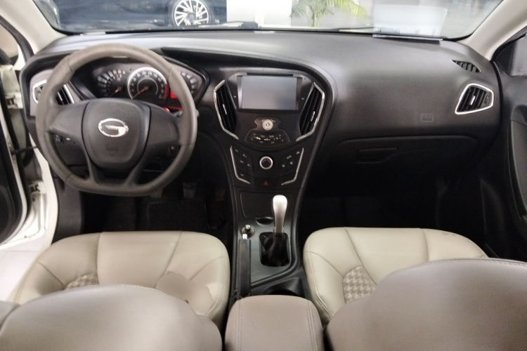 GAC Trumpchi GA3S 2017 #10 GAC Trumpchi GA3S 2017 car image #10