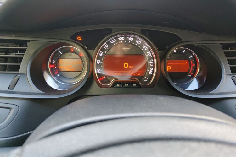 Citroen C5 2015 car image #10