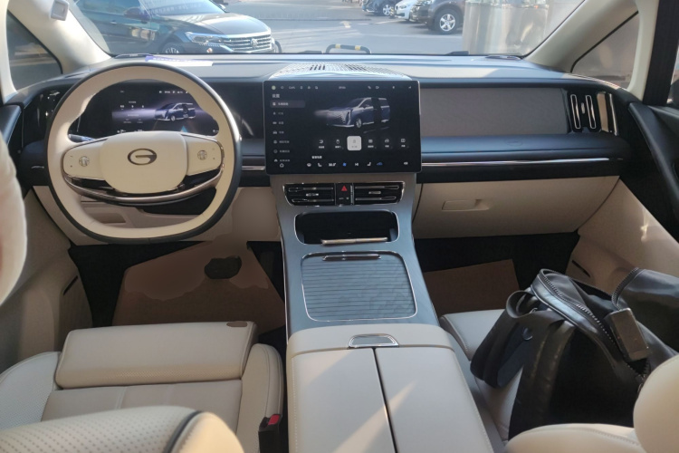 GAC Trumpchi Xiangwang M8 2025 car image #10