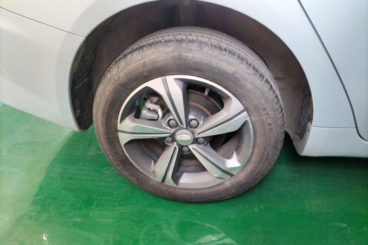 GEELY Emgrand L HiP 2023 #10 GEELY Emgrand L HiP 2023 immagine di auto #10