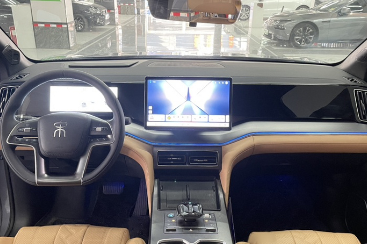BYD SongL DM-i 2024 car image #10