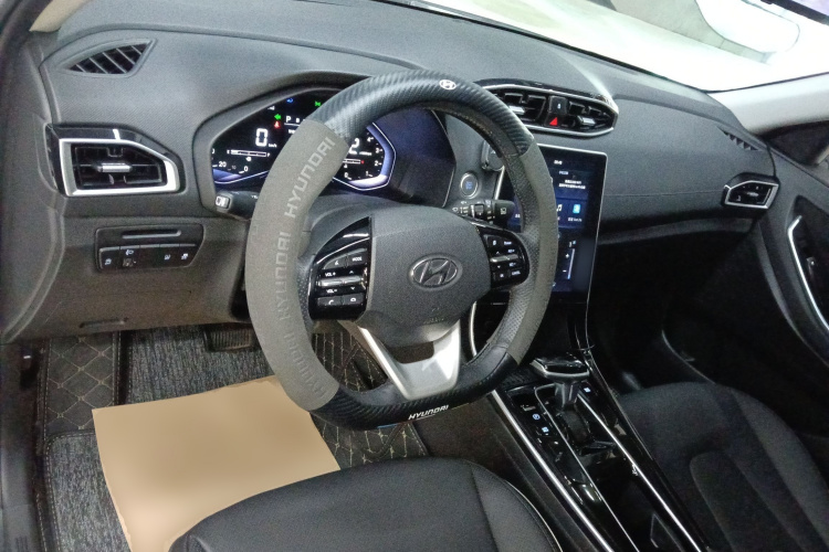 Hyundai ix25 2020 #10 Hyundai ix25 2020 car image #10