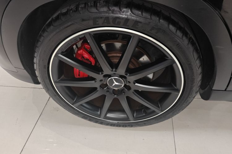 Mercedes-Benz GLA AMG 2016 immagine di auto #10