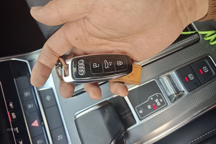 Audi A6L New Energy 2020 car image #10