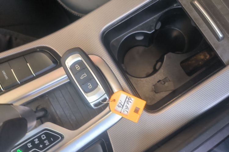 GEELY Emgrand GS 2018 car image #10