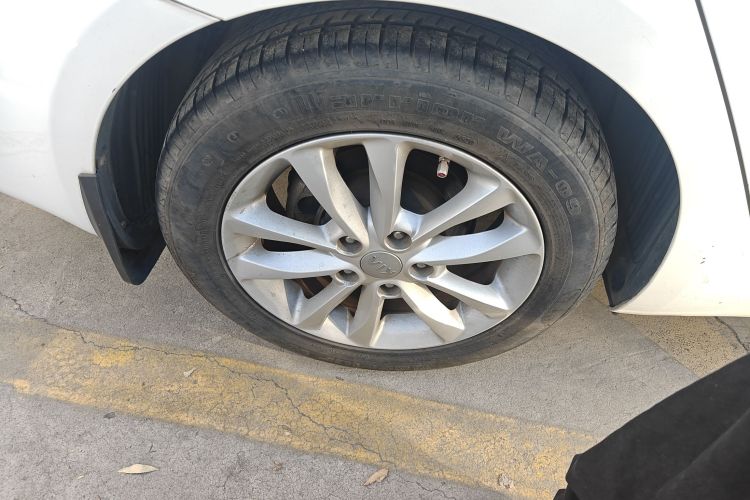 起亚 起亚K3 2016 汽车图片 #10