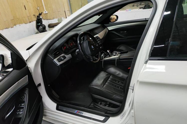 BMW M5 2015 #10 BMW M5 2015 صورة سيارة #10