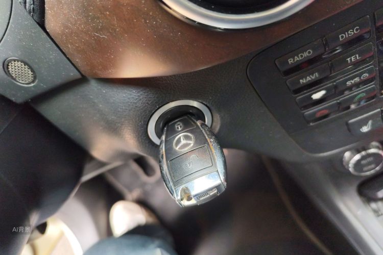 Mercedes-Benz B Class 2013 car image #10