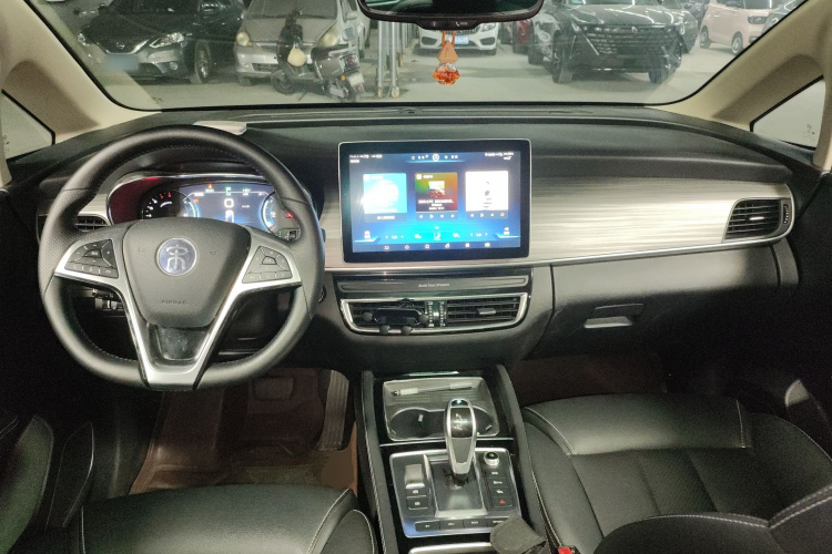 BYD 2019 #10 BYD 2019 car image #10