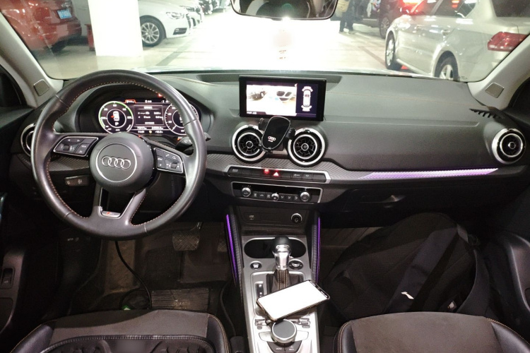 Q2L e-tron 2022 #10 Q2L e-tron 2022 car image #10