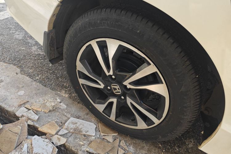 Honda Greiz 2017 صورة سيارة #10