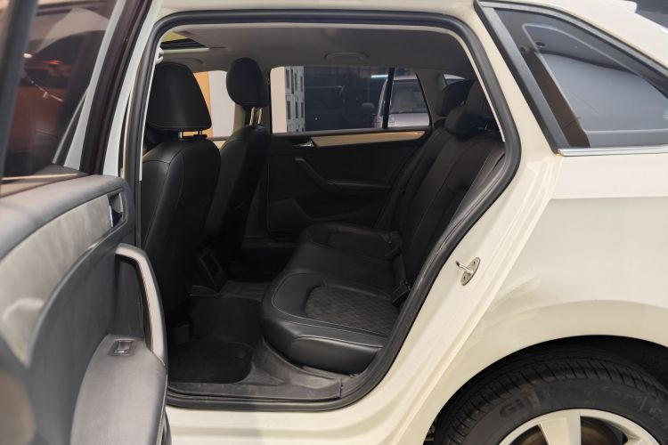 Skoda Rapid Spaceback 2019 car image #10