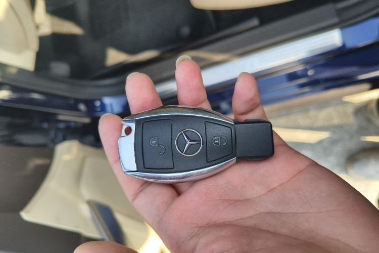 Mercedes-Benz GLK Class 2015 car image #10