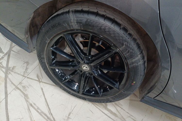 Changan UNI-V 2023 car image #10