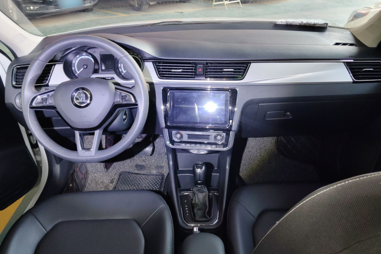 Skoda Rapid 2021 изображение автомобиля #10