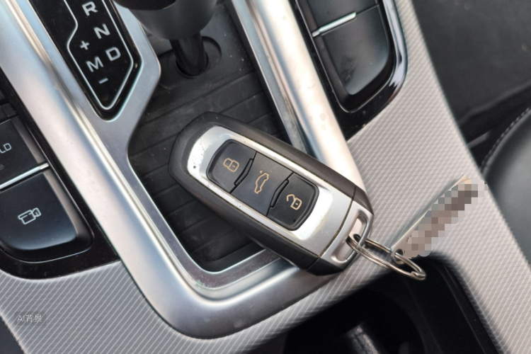 GEELY Emgrand GS 2018 immagine di auto #10