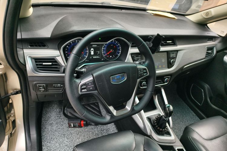 Vision X3 2017 car image #10