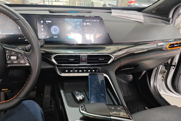 Changan UNI-T 2022 car image #10