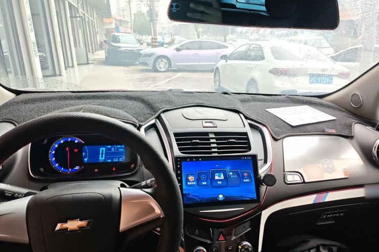 Chevrolet Tracker 2017 car image #10