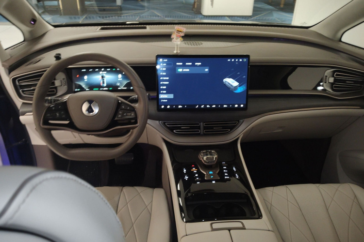 腾势 腾势D9 2023 汽车图片 #10