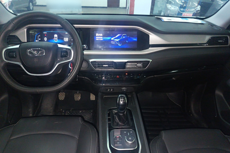 Kaiyi Showjet 2025 #10 Kaiyi Showjet 2025 car image #10