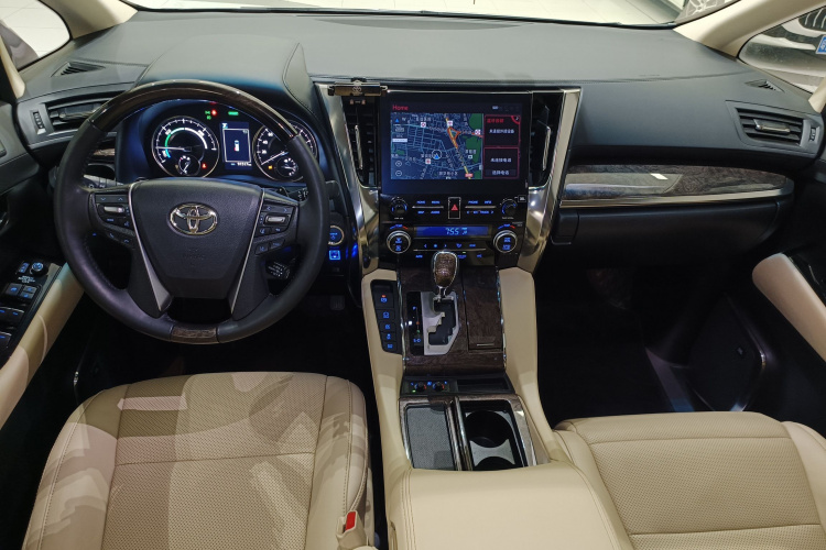 Toyota Alphard 2022 immagine di auto #10