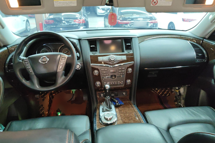 日产 途乐 2018 汽车图片 #10