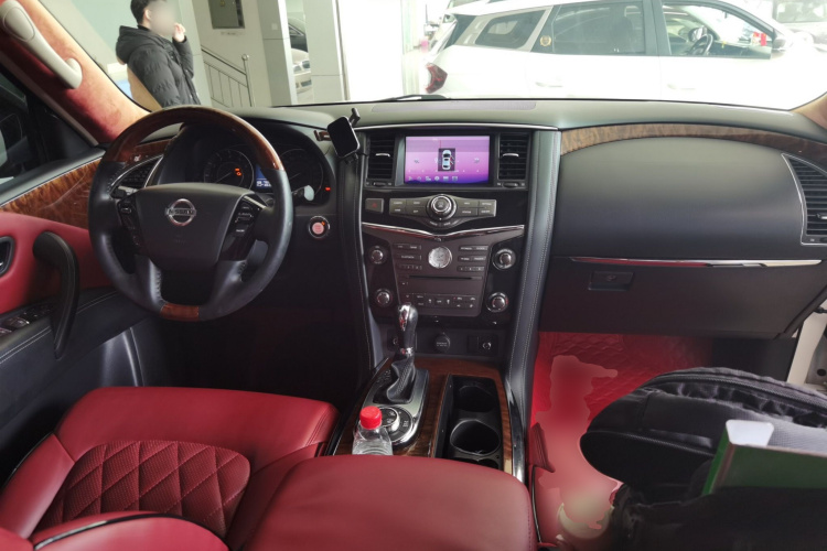 Nissan 2020 car image #10