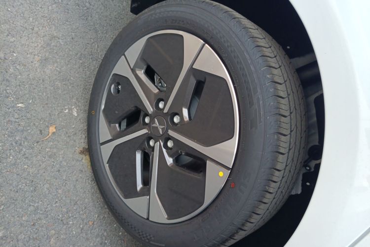 Xpeng MONA M03 2025 immagine di auto #10